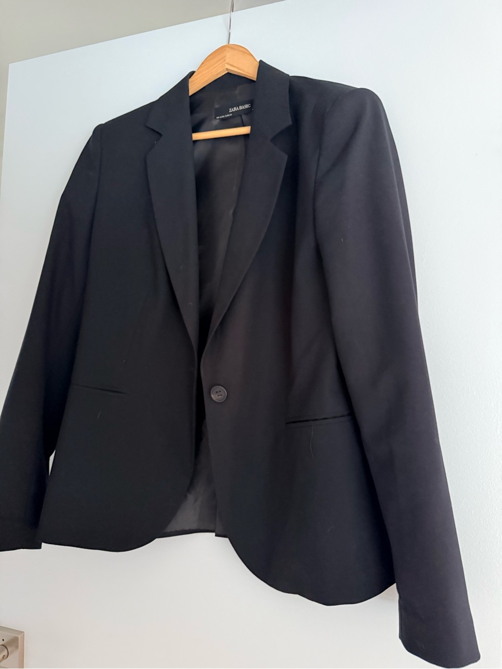 Zara Black Single-Button Blazer for women